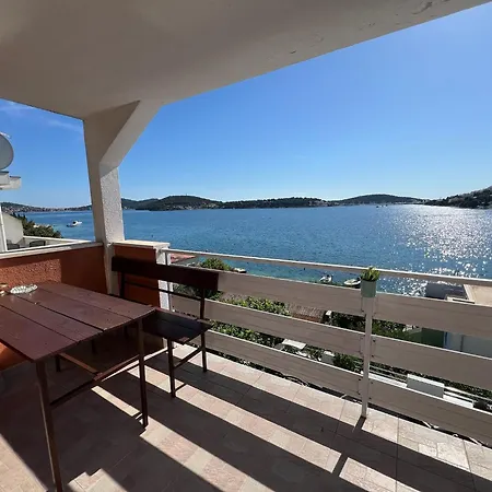 Casa Zabka 2 아파트 Podglavica