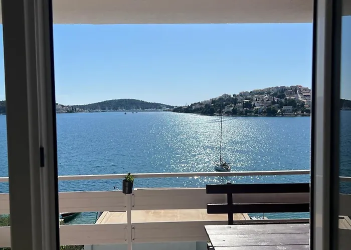 Casa Zabka 2 Podglavica