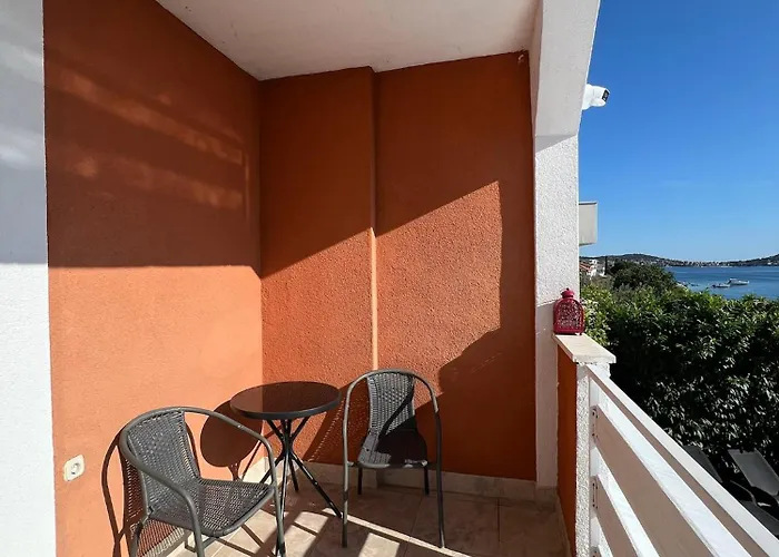 Casa Zabka 2 Podglavica